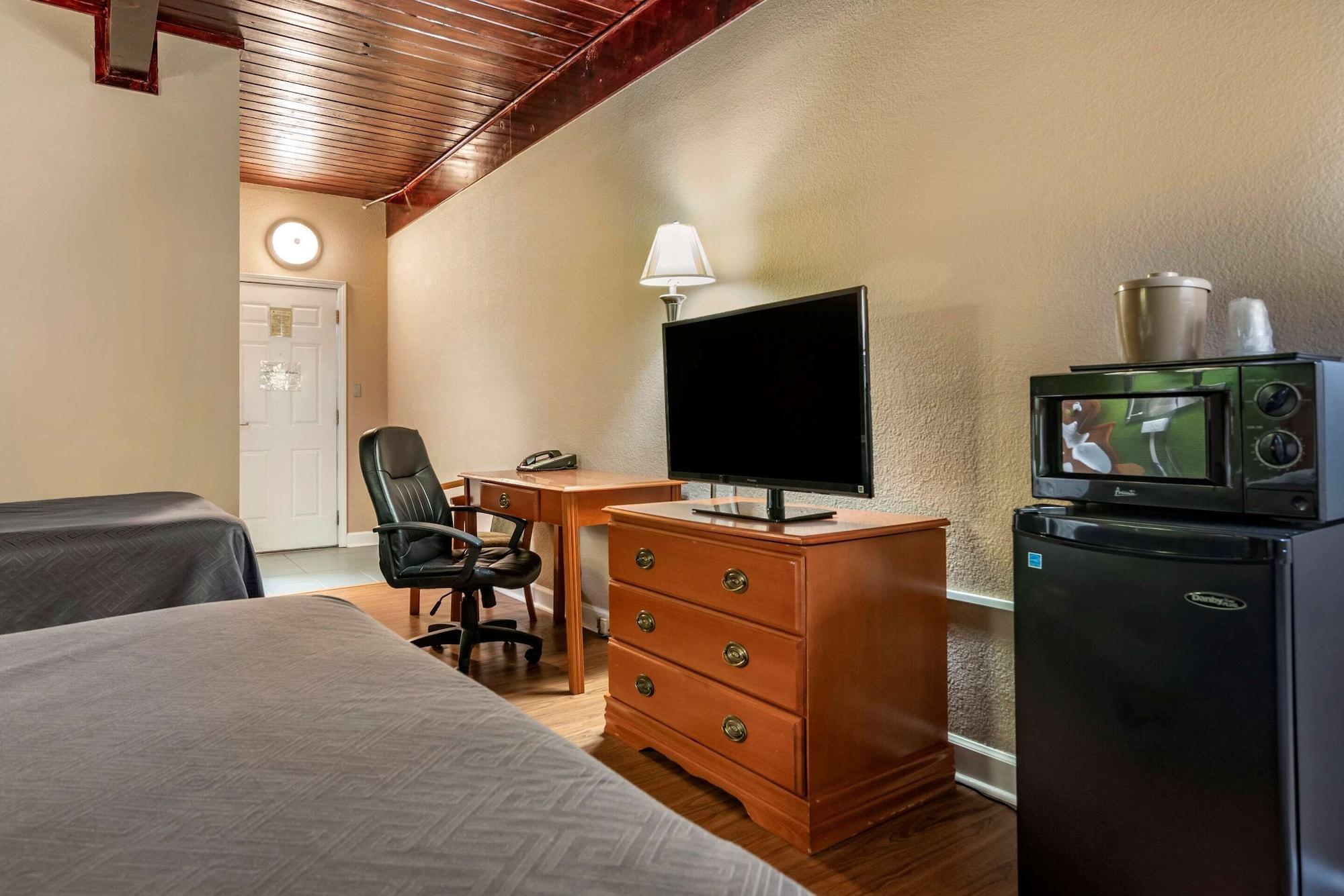 Econo Lodge Tallahassee Near Capital -University Zewnętrze zdjęcie