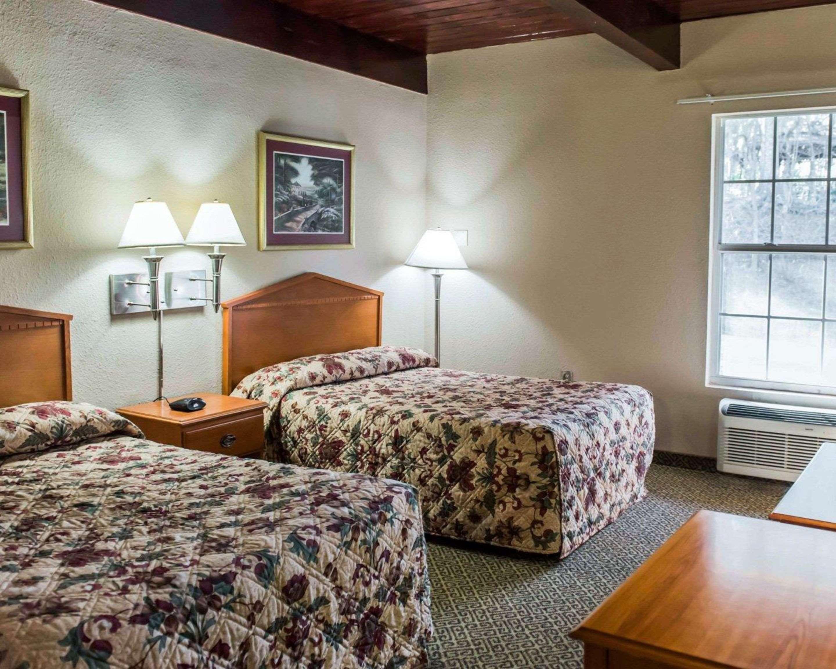 Econo Lodge Tallahassee Near Capital -University Zewnętrze zdjęcie