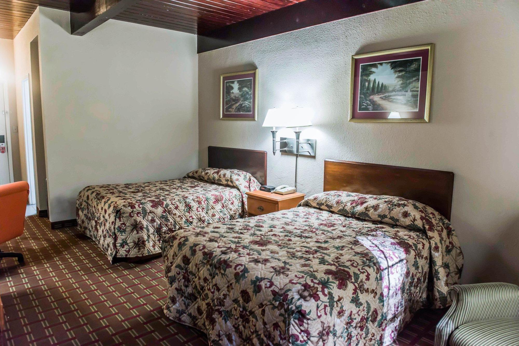 Econo Lodge Tallahassee Near Capital -University Zewnętrze zdjęcie